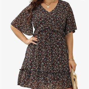 NWT Nemidor Floral Print V-neck dress size 14.